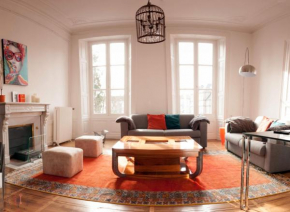 Centre-ville Aurillac 117m2 - Grande terrasse - 2 chambres - 2 grand lits - 1 canapé lit